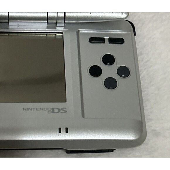 Nintendo DS NTR-001 Silver With Princess Peaches Skin with USB Charger WORKING - Picture 11 of 13